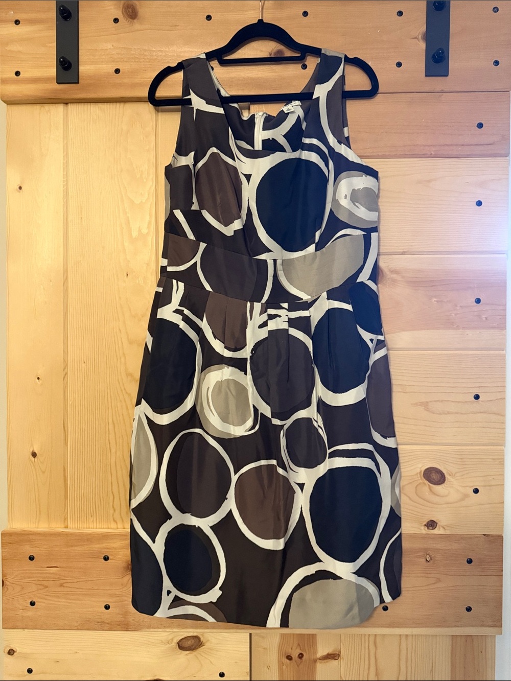Banana Republic Black and Gray Circle-Print Sleeveless Shift Dress